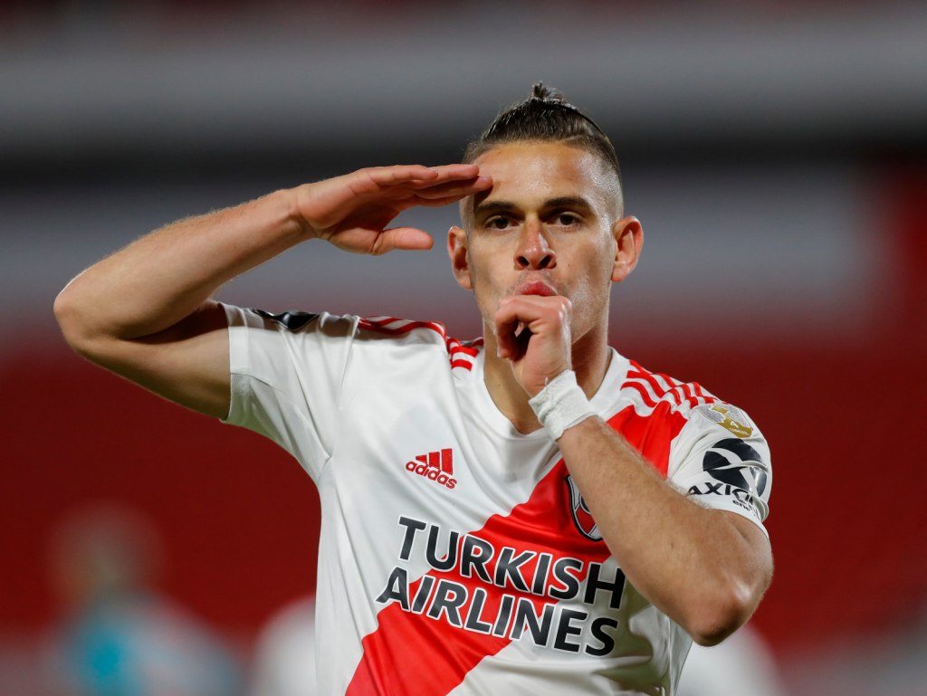 River confirmó el regreso de Rafael Santos Borré tras cinco años