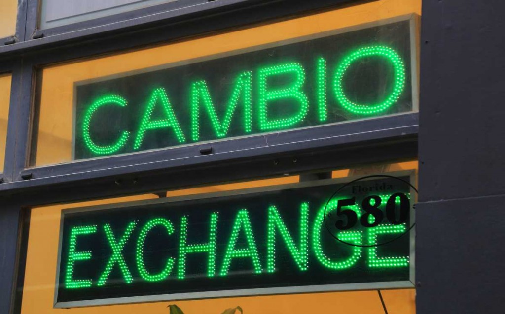 El Banco Central le impuso una dura sanción a una casa de cambios que vinculan con “Chiqui" Tapia