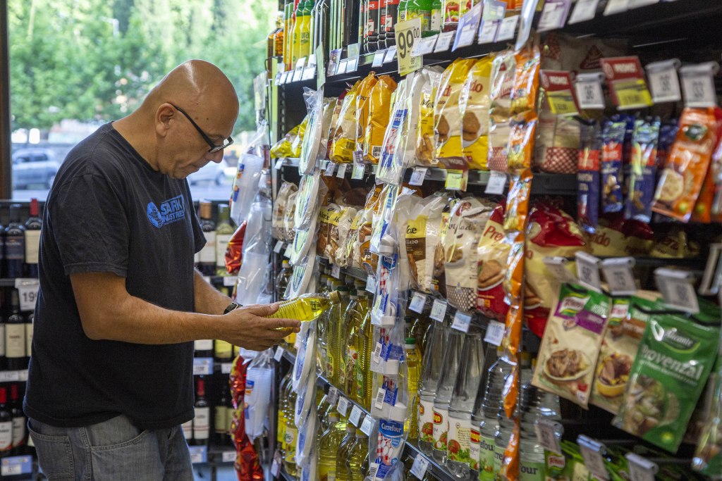 Las ventas de comercios dejarán de pagar retenciones a cuenta de IVA y Ganancias