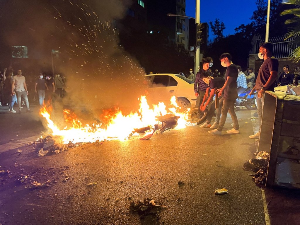Irán: dos hombres fueron ejecutados, acusados por su papel en las protestas de enero