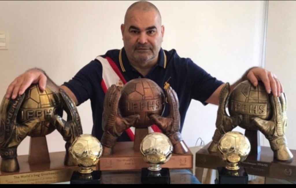 Polémica por tuit racista de José Luis Chilavert tras las críticas de Dugarry a Paraguay