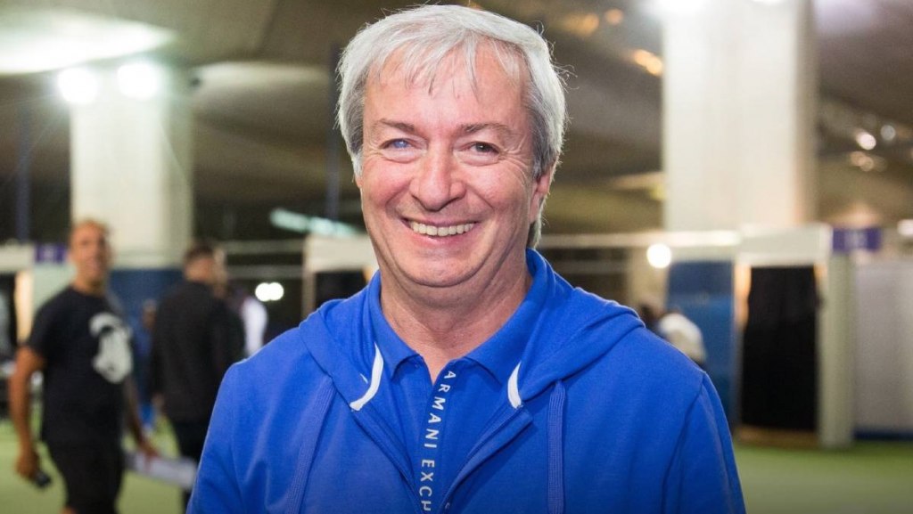 El presidente de Vélez cargó contra sus hinchas por la baja asistencia: “No les puedo poner un revólver en la cabeza”