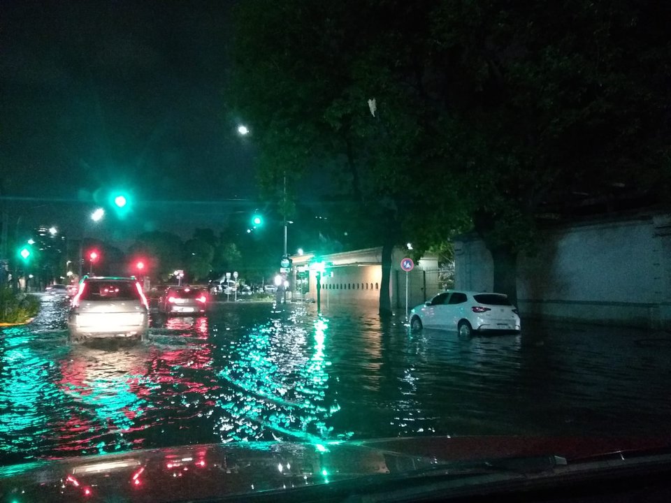 Sudestada: anegamientos y evacuados por la crecida del Río de la Plata