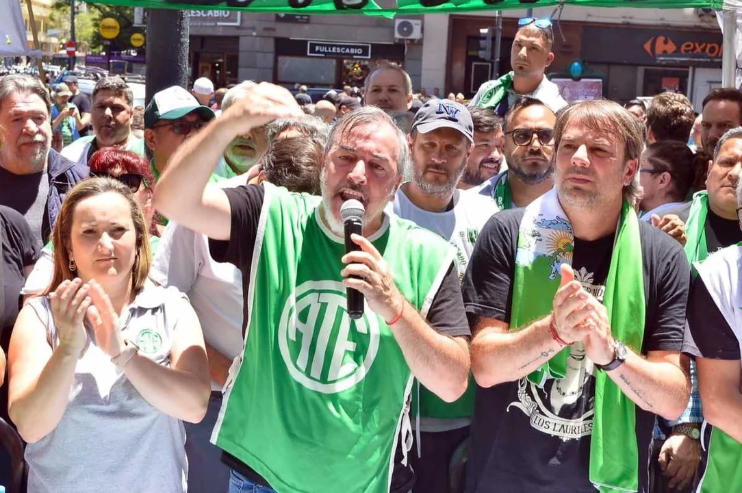 La Asociación Trabajadores del Estado (ATE) realizó una Jornada Nacional de Lucha con movilizaciones en todo el país y anunció una nueva movilización para el miércoles 27 de diciembre. Foto NA.