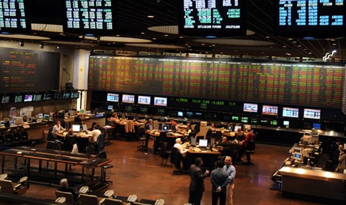 Cómo ven los analistas este lunes negro en los mercados