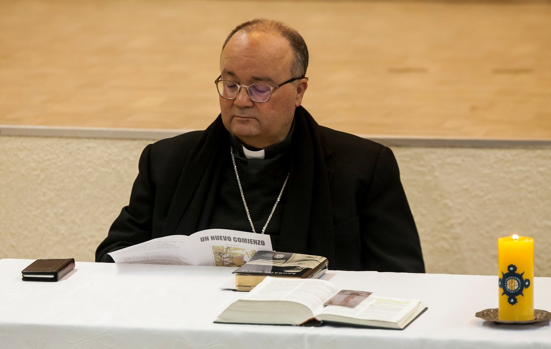 Un asesor del Papa dice que la Iglesia debe evaluar "seriamente" el matrimonio de sacerdotes