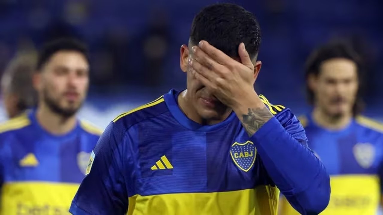 Boca puede jugar con los colores de River, su Superclásico rival
