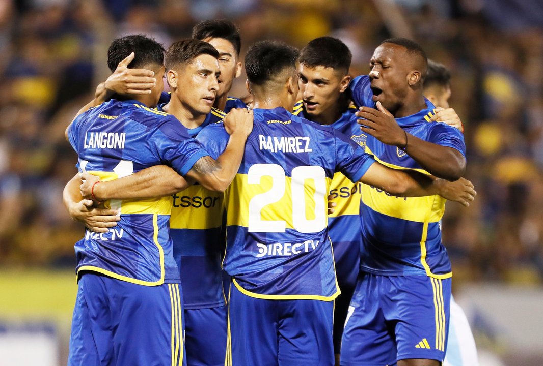 Boca viaja a Córdoba sin el peruano Luis Advíncula ni Marcos Rojo