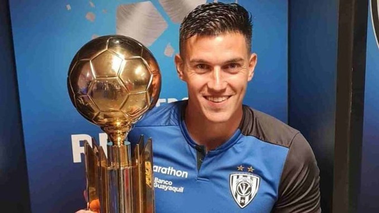 Uno más para Racing: Agustín García Basso es la octava incorporación de Costas