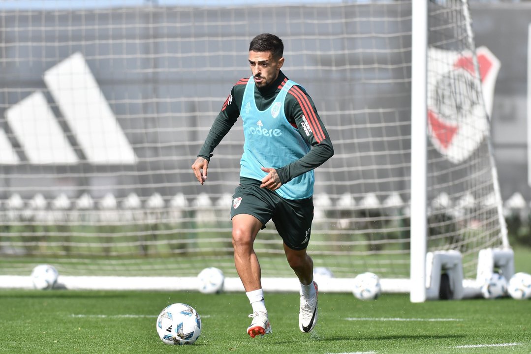 River: Manuel Lanzini se desgarró en el isquiotibial derecho y es baja por un mes