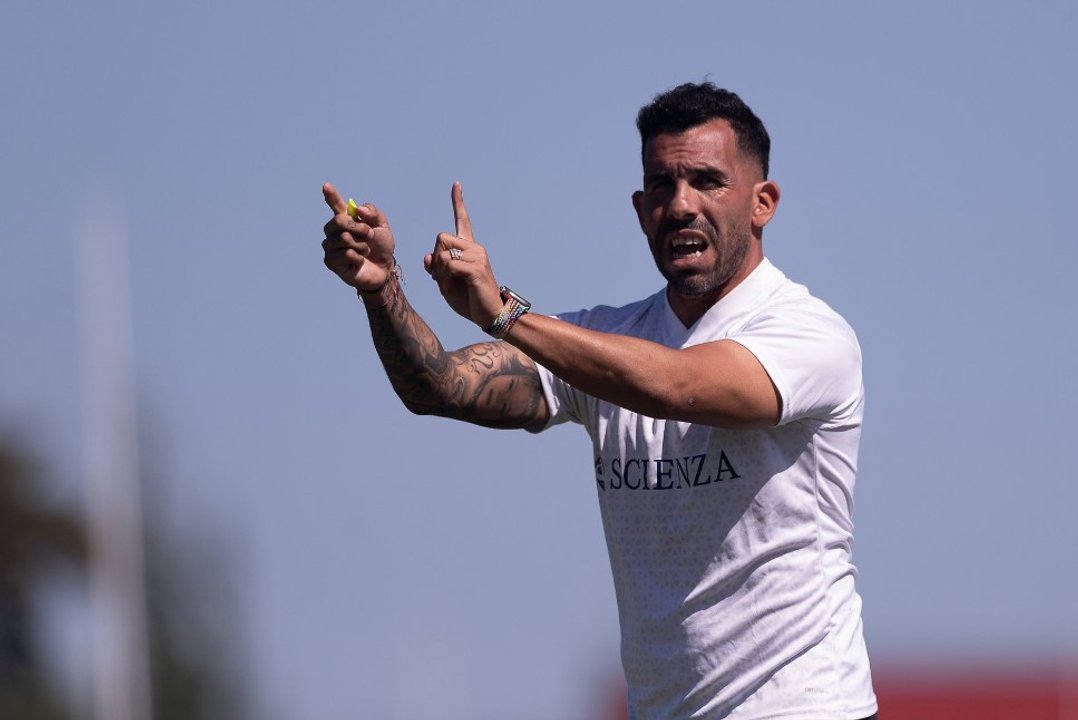 Tevez opinó sobre la decisión de Independiente con Santiago López: “Si no firma el contrato no puede estar en Primera”