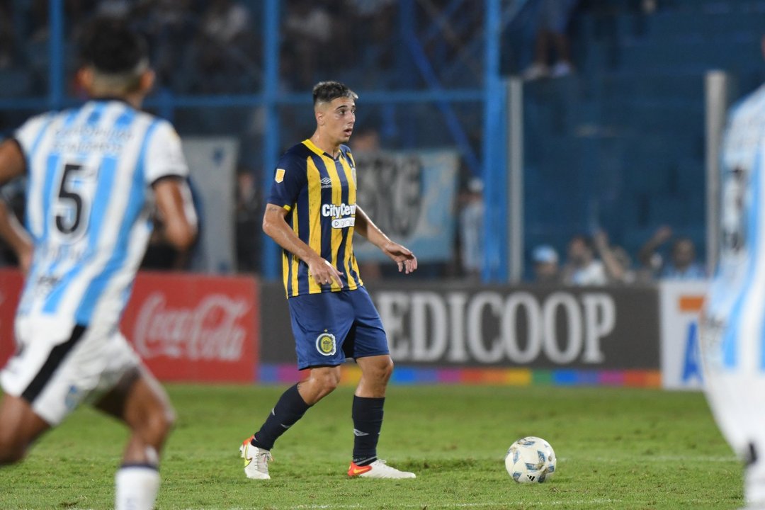 Rosario Central comenzó su defensa del título con un empate frente a Atlético Tucumán
