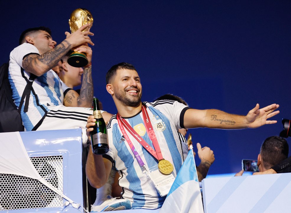 ¿Vuelve el Kun? Un equipo de Uruguay anotó a Agüero en la lista de buena fe
