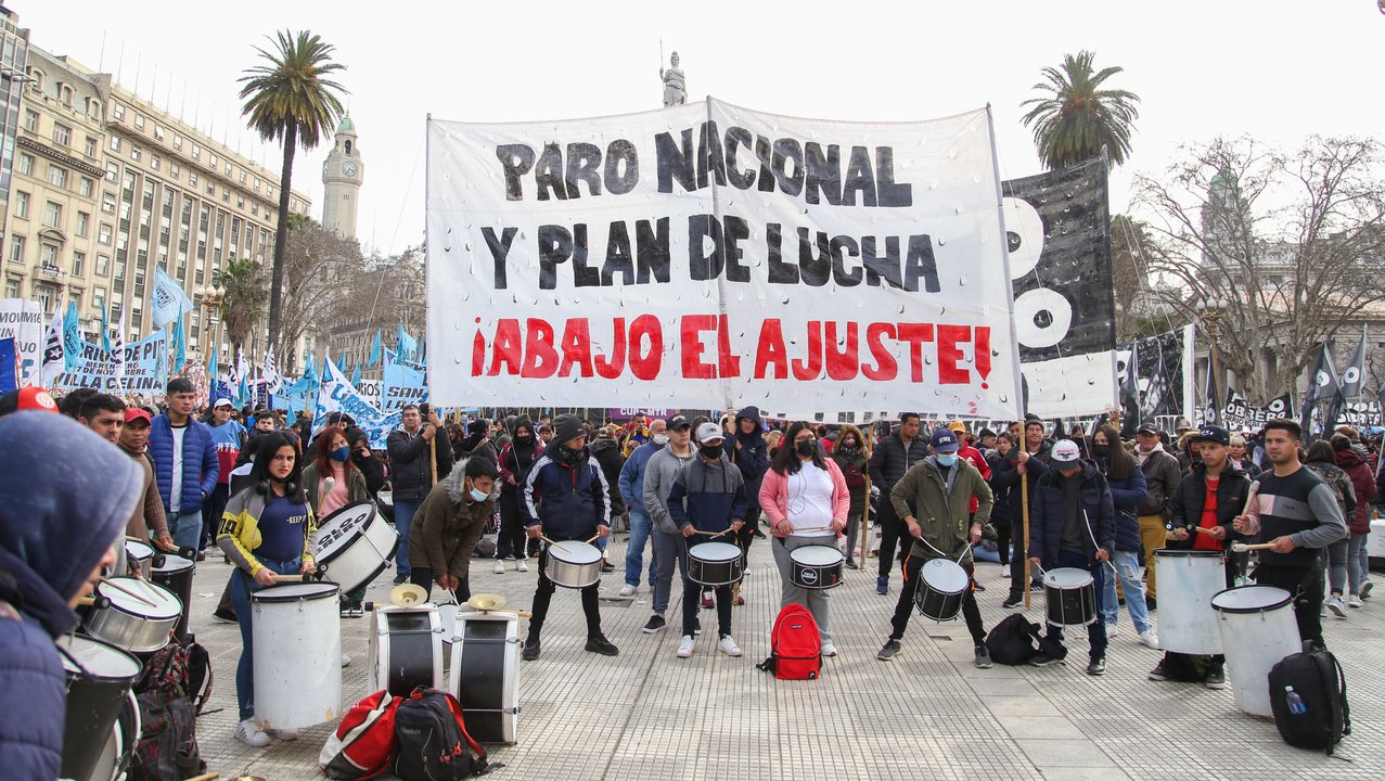 Seguí el minuto a minuto de la marcha piquetea en rechazo de la Ley Ómnibus