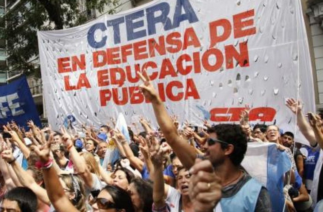 Comienza el paro docente en todo el país