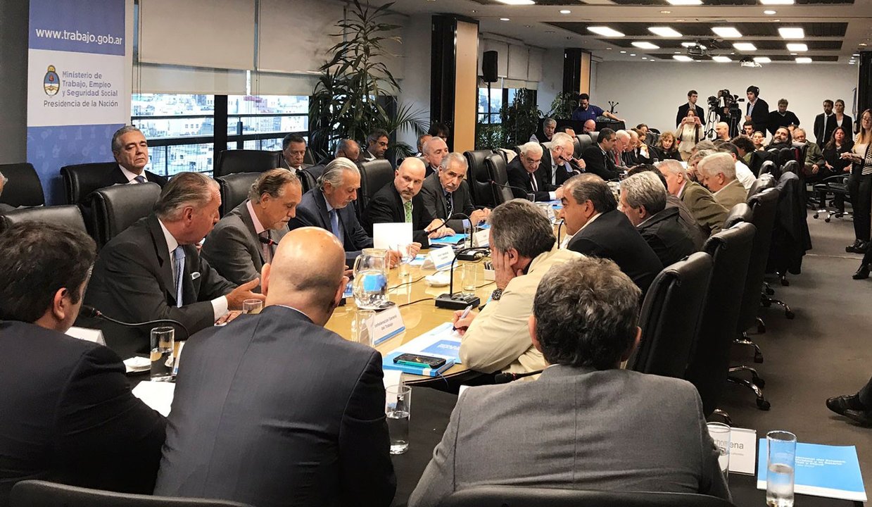 El Gobierno descarta presencialidad en la reunión del Consejo del Salario