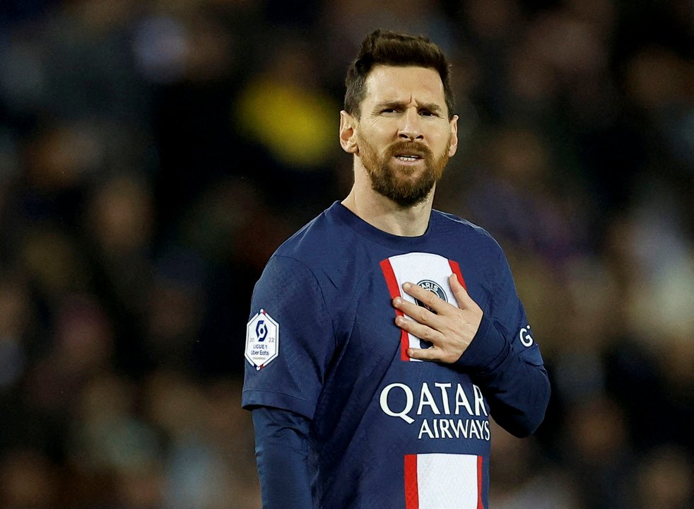 Robaron en París una camiseta y la cinta de capitán firmadas por Lionel Messi en el PSG