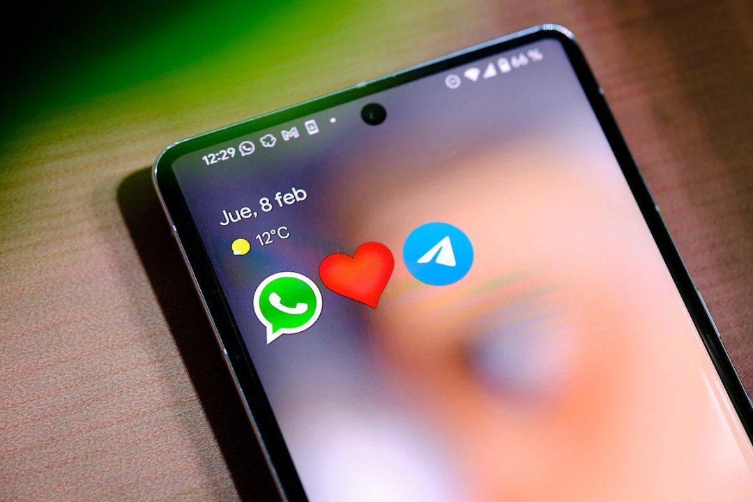WhatsApp permitirá chatear con usuarios de otras apps de mensajería: así funcionará