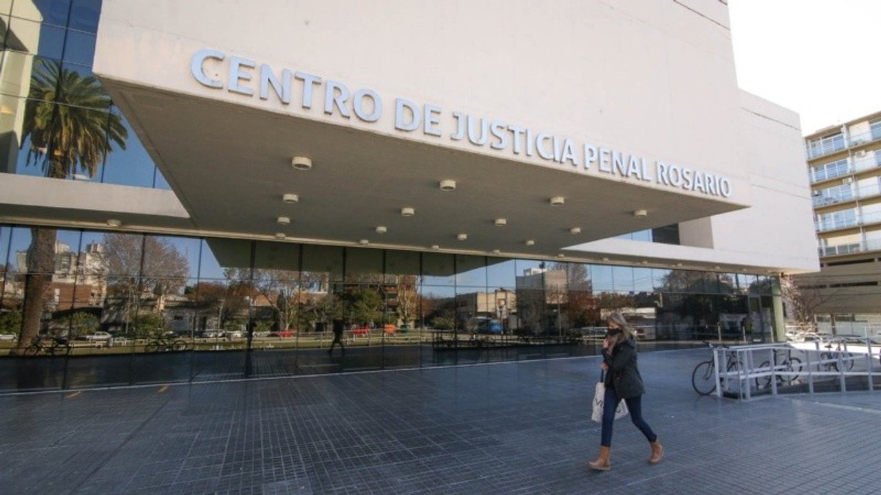 Rosario: se entregó un sospechoso del crimen de uno de los taxistas Rosario: se entregó un sospechoso del crimen de uno de los taxistas
