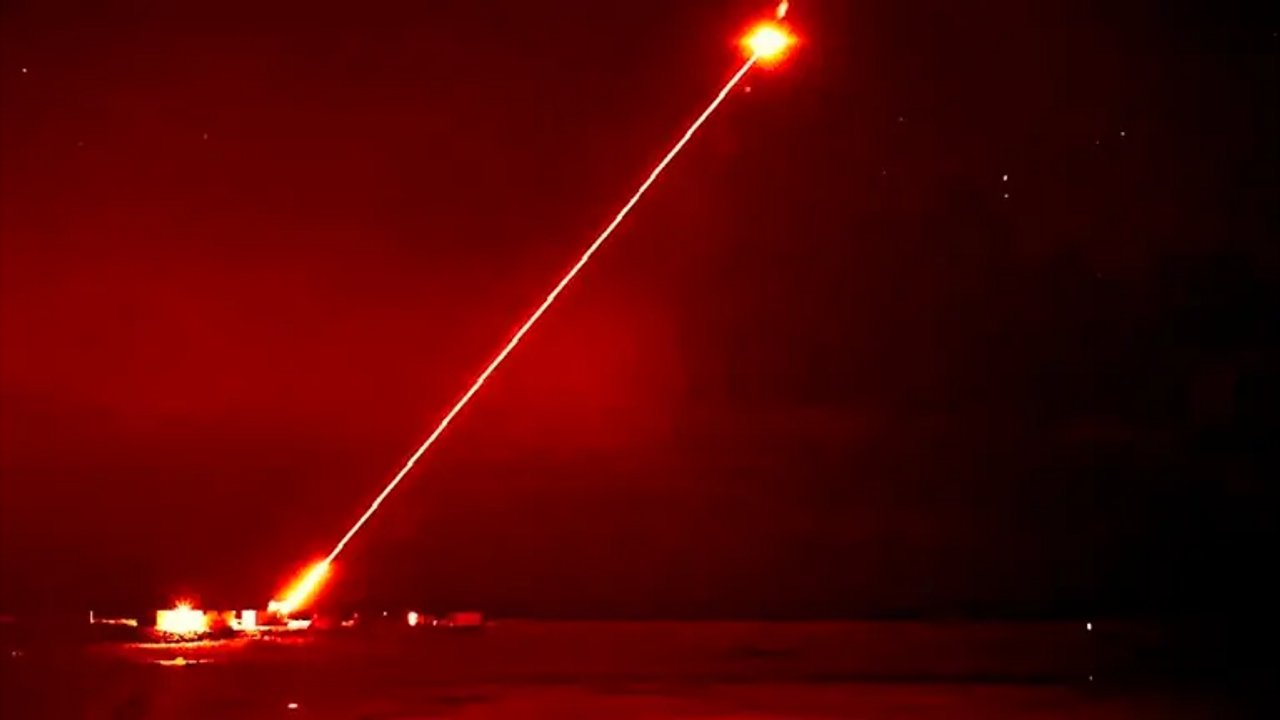 Este láser es capaz de derribar vehículos aéreos: ¡Impresionante vídeo! Este láser es capaz de derribar vehículos aéreos: ¡Impresionante vídeo!