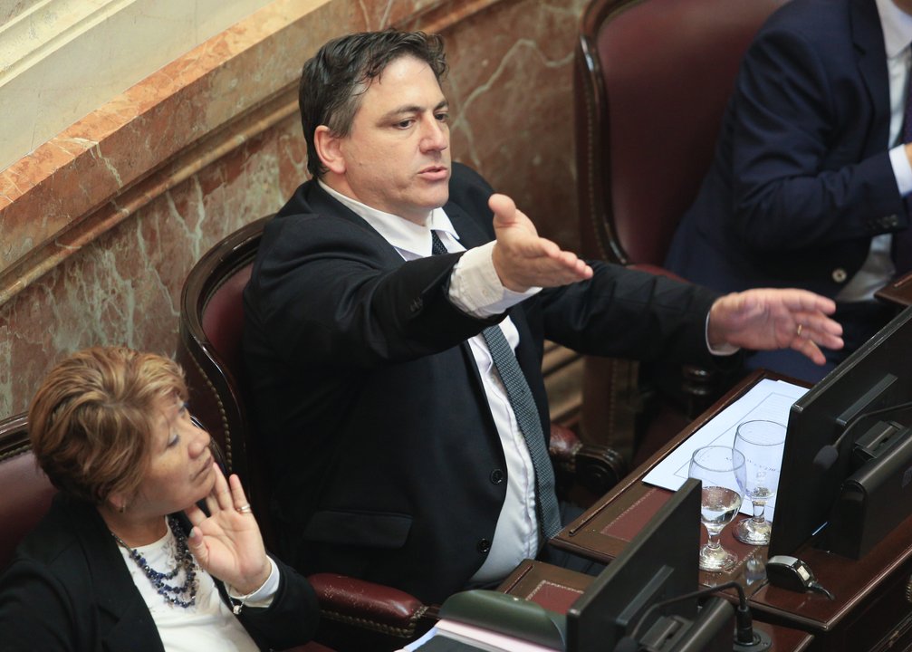 Un senador libertario se diferencia de su bloque y rechaza la postulación de Lijo para la Corte