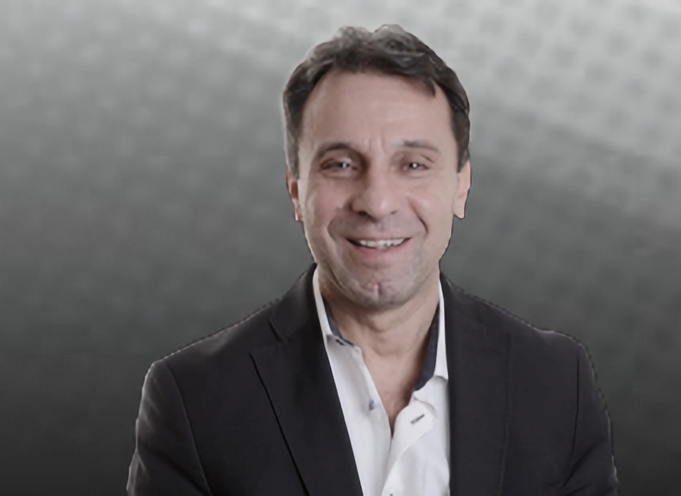 Explotó Jorge Pizarro, conductor de Radio Rivadavia: “¿Estamos para bajar la persiana de la Argentina 6 días?”