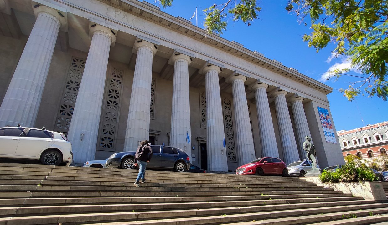 Ajuste presupuestario en programas educativos y universidades