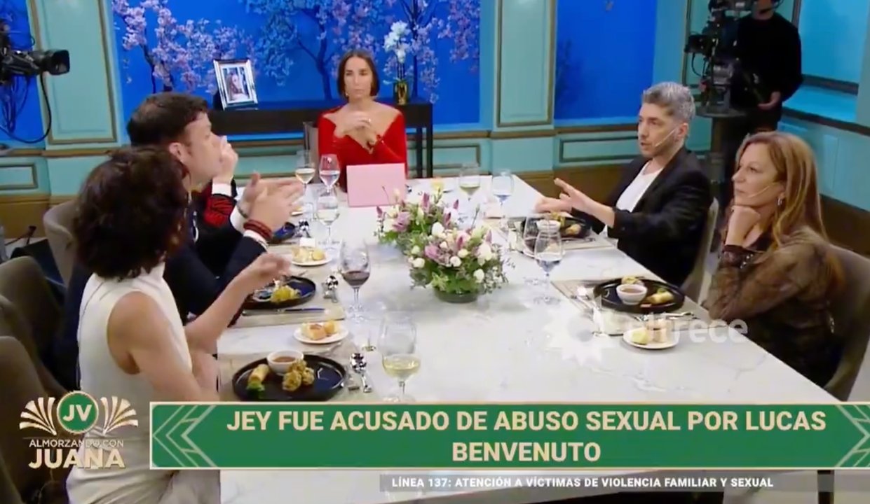 Fuerte cruce de Jey Mammón y Valeria Sampedro en la mesa de Juana Viale
