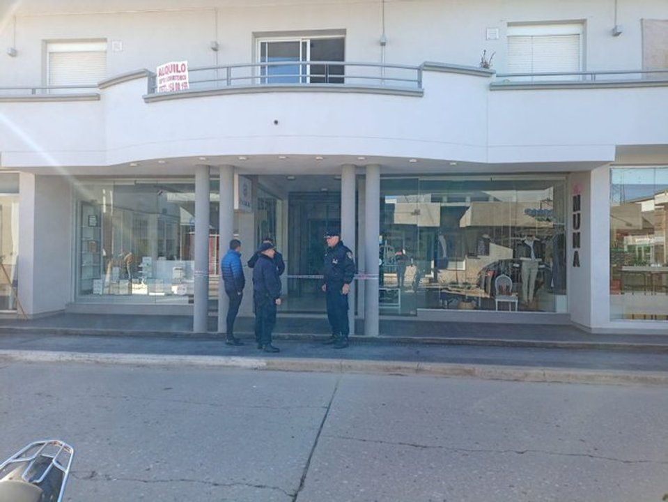 Córdoba: una mujer fue asesinada en la puerta de su trabajo por su ex pareja, quien se suicidó