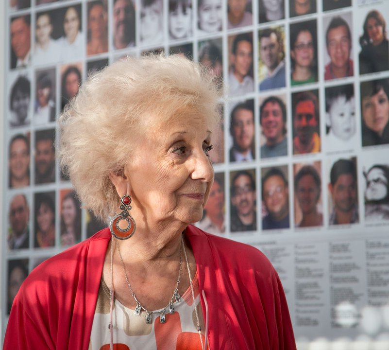 Estela de Carlotto: “Este hombre no es un Presidente, es un monstruo”