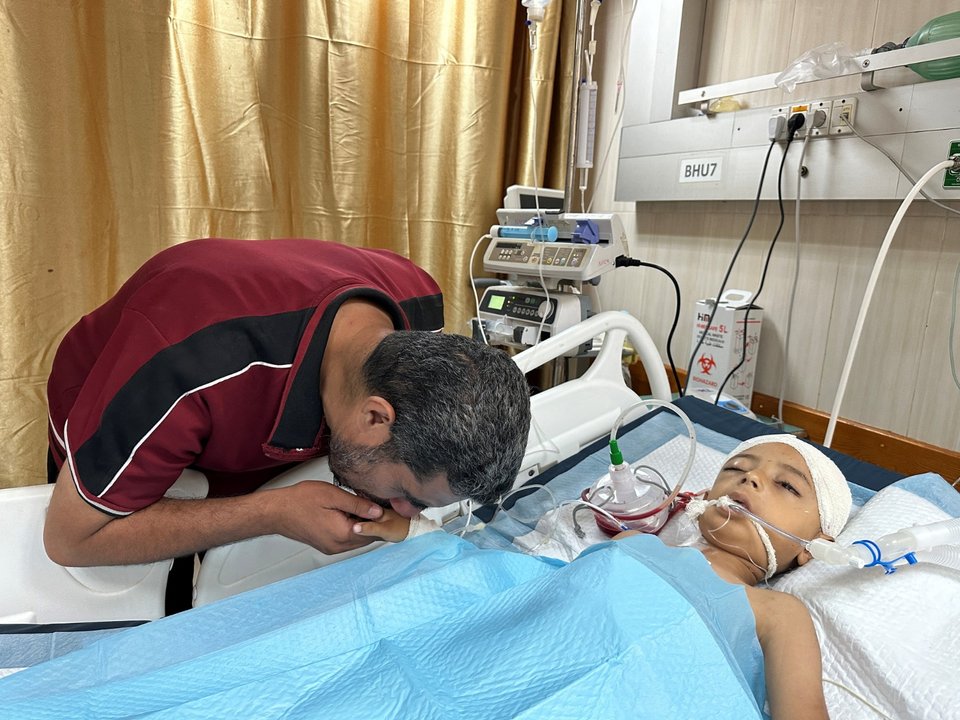 Israel bombardea centro de Gaza y el número de palestinos muertos tras el rescate de rehenes llega a 274