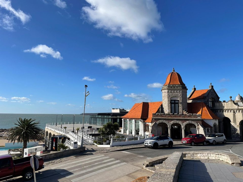 Más problemas en Mar del Plata: cierran 200 locales tras el fin de la temporada