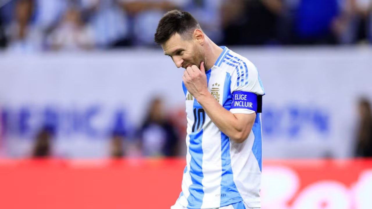 Messi estuvo a punto de estirar la ventaja ante Canadá