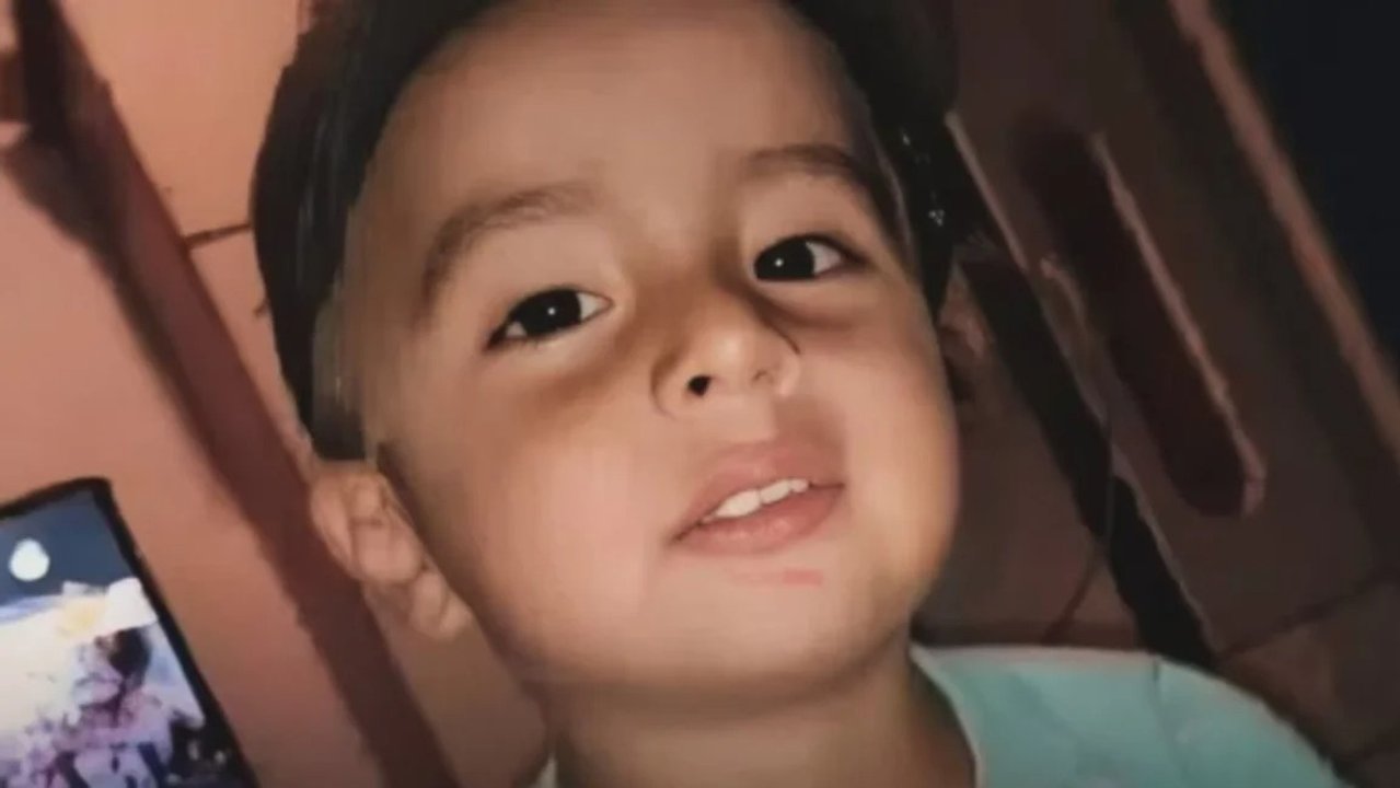 Nuevo giro en el caso Loan: hallan remera con sangre y balde en el naranjal donde desapareció el menor