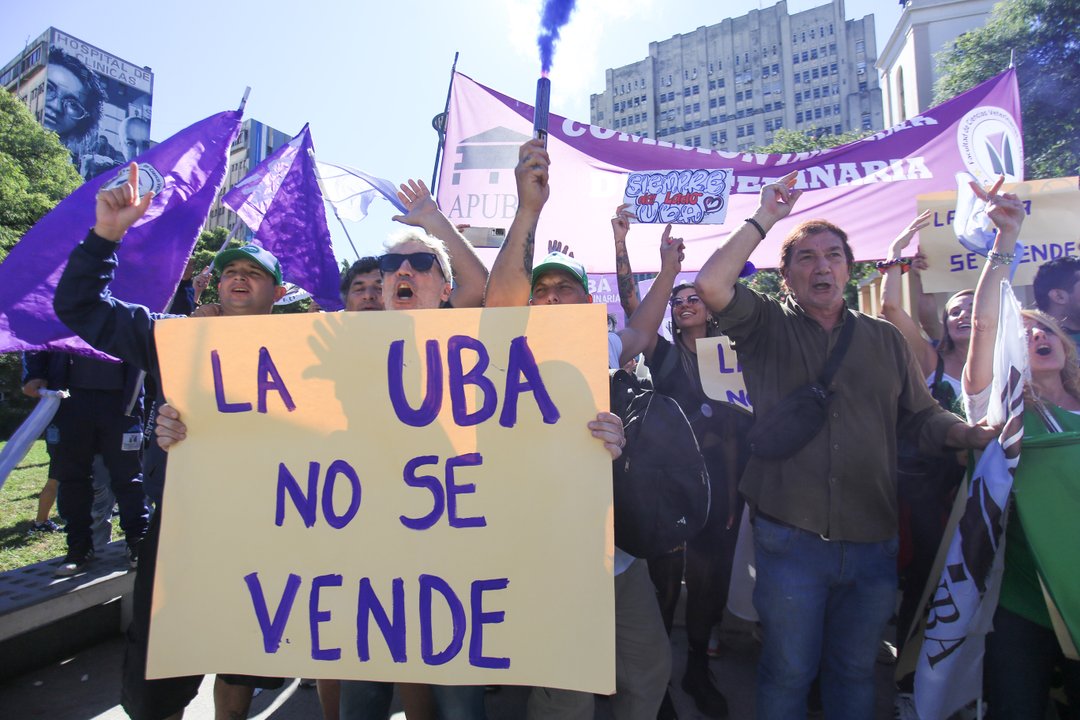 Paro universitario por el incumplimiento de la Ley de financiamiento
