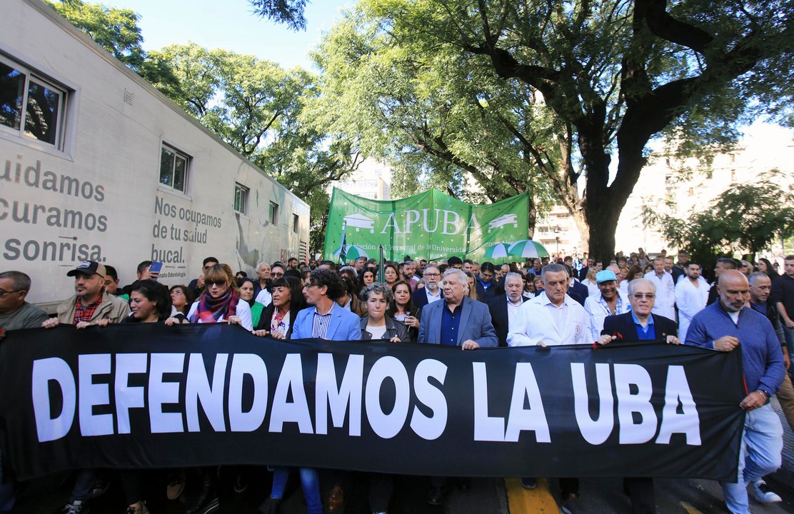 Fachada de un edificio judicial en Buenos Aires