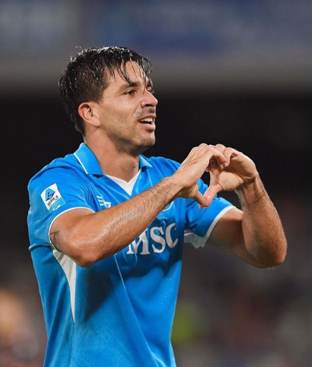 Con gol de Giovanni Simeone, el Napoli goleó al Bologna