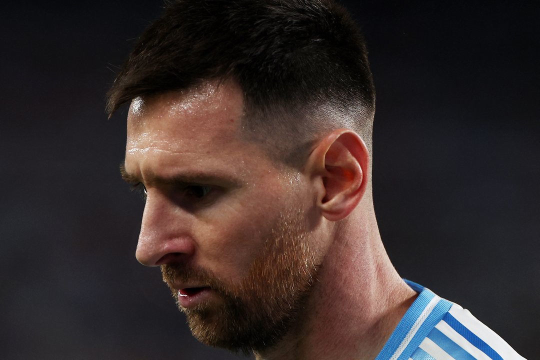 Messi llega a Rosario para despedir a su padre Jorge