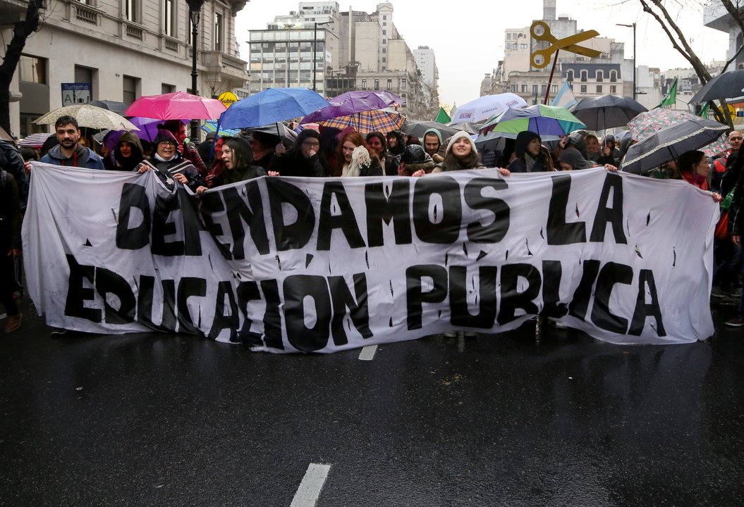 Acto de cierre de la Marcha Federal Universitaria en Plaza de Mayo