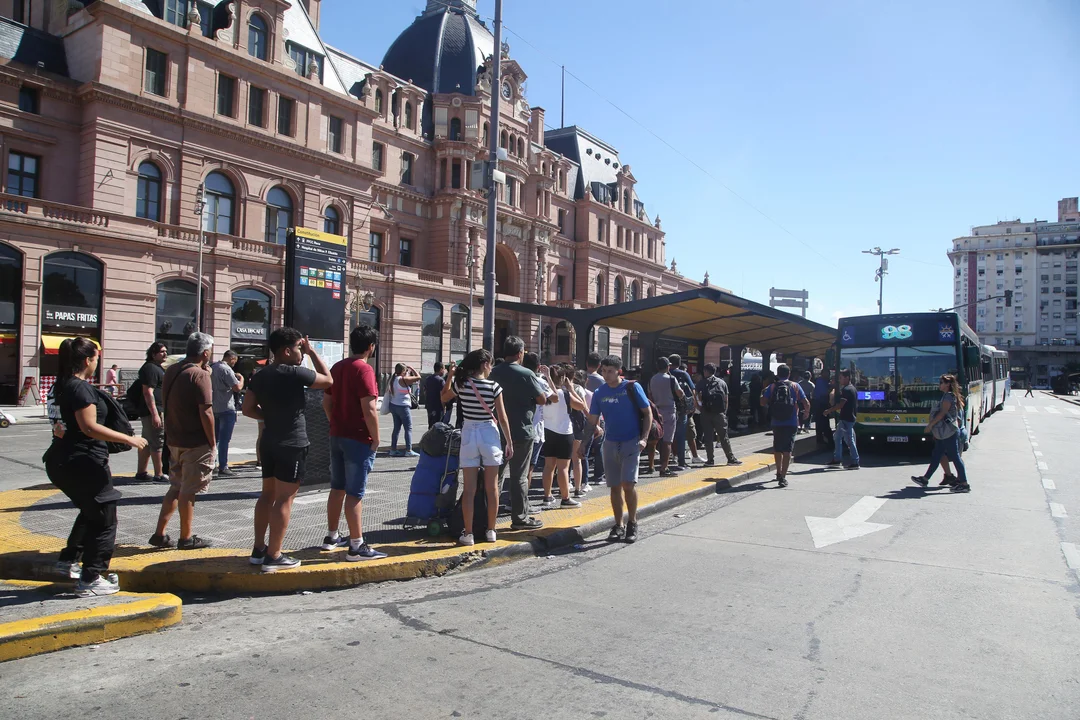 Paro De Transporte En Todo El País: Sin Trenes, Sin Subtes, Sin ...