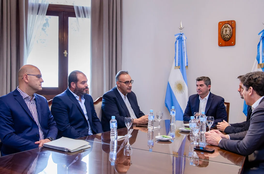 El Gobernador de San Juan, Marcelo Orrego, reunido con las autoridades de Minas Argentinas