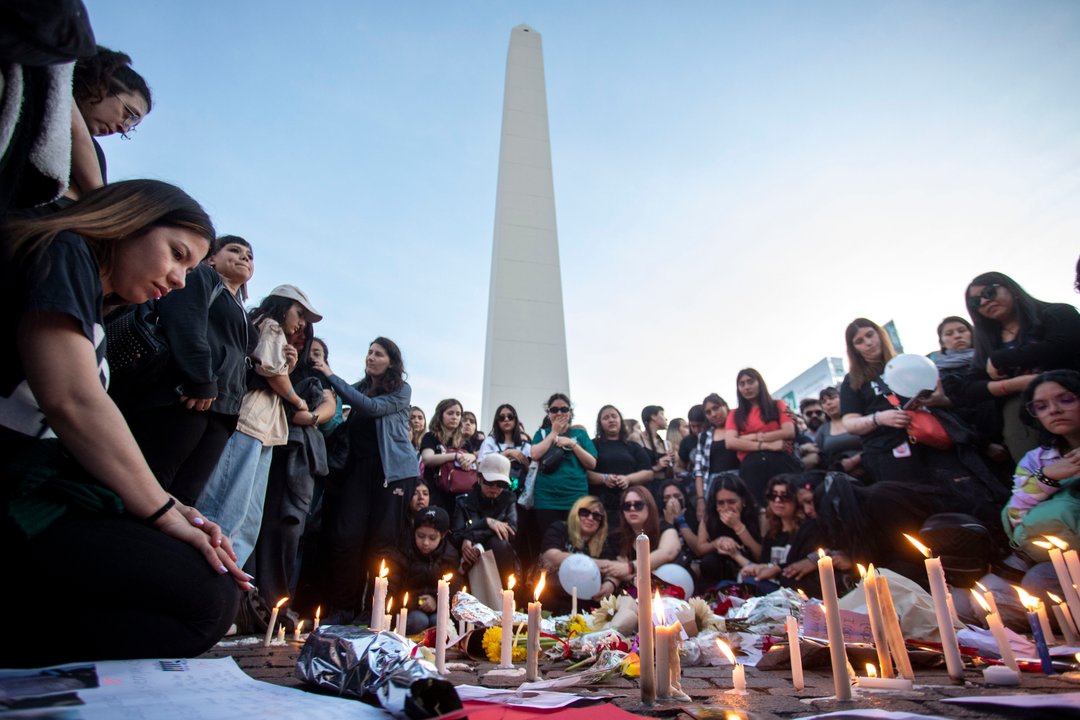 Reunión de fans en el Obelisco