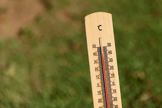 Las principales provincias que podrían sufrir el calor extremo el fin de semana serían: Santiago del Estero, Córdoba y Santa Fe. Foto: Agencia Noticias Argentinas - Freepik. 