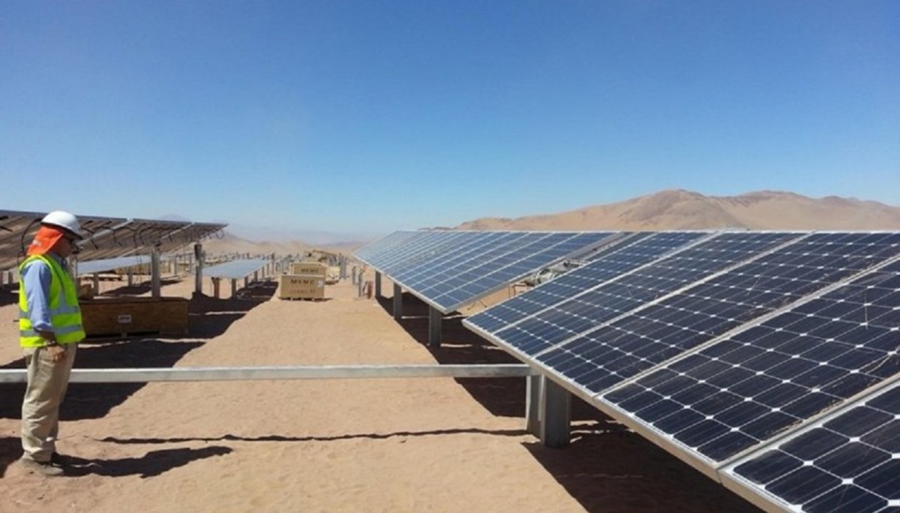 Parques solares habilitados en La Rioja y Mendoza