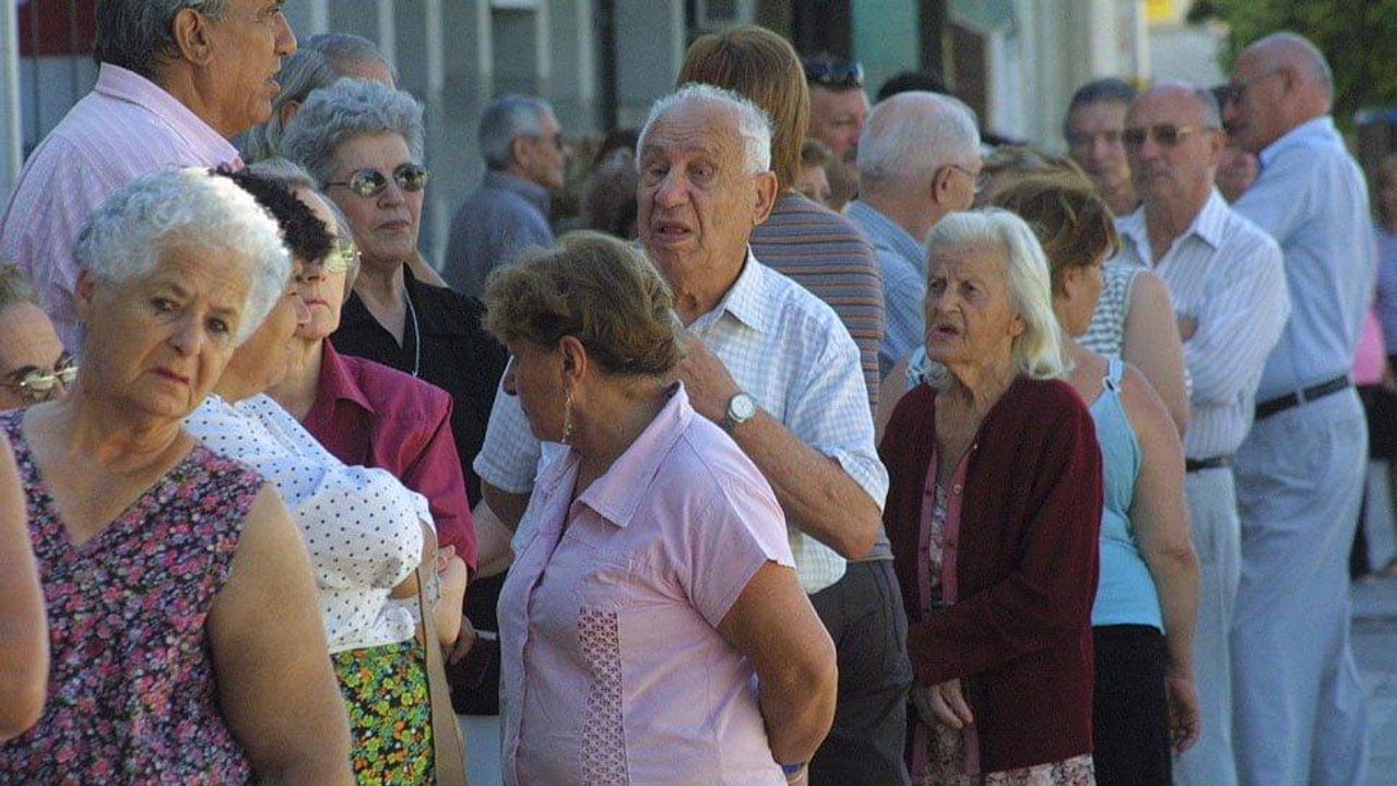 El Gobierno lanza un bono de hasta $70.000 para jubilados en septiembre