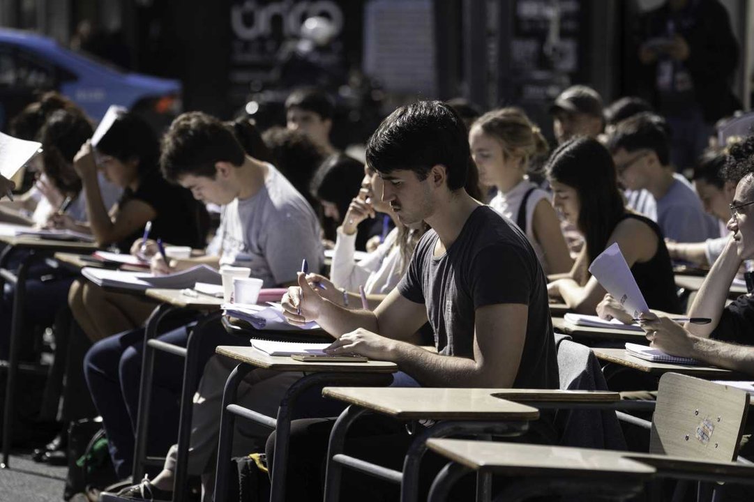 Universitarios inician paro escalonado tras fallida reunión con el Gobierno