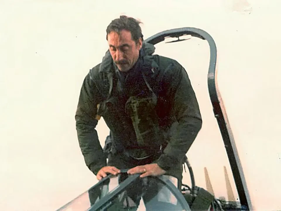 El héroe de guerra Augusto Bedacarratz disparó el Exocet que hundió al HMS Sheffield. Foto: Agencia Noticias Argentinas / Armada Argentina 