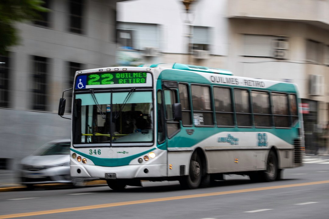 Colectivos en circulación en el AMBA tras el aumento de tarifas