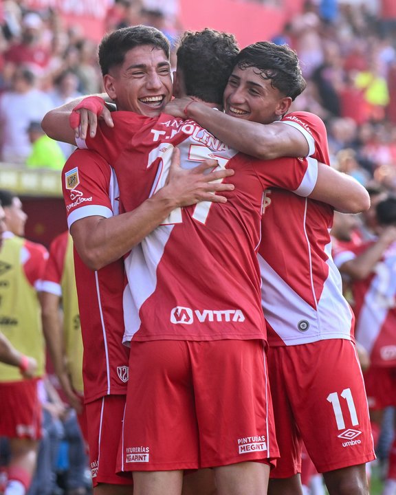 Argentinos Juniors e Instituto de Córdoba, a todo o nada en los octavos de final del Torneo Apertura
