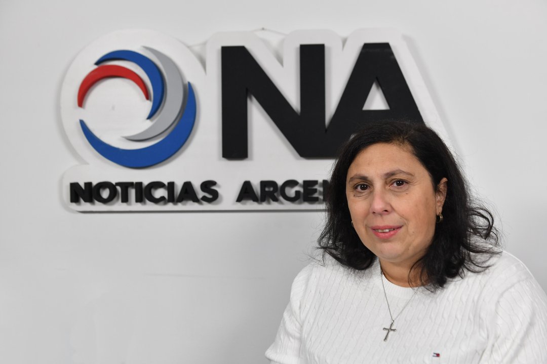 Paula Oliveto cuestiona al vocero presidencial Manuel Adorni